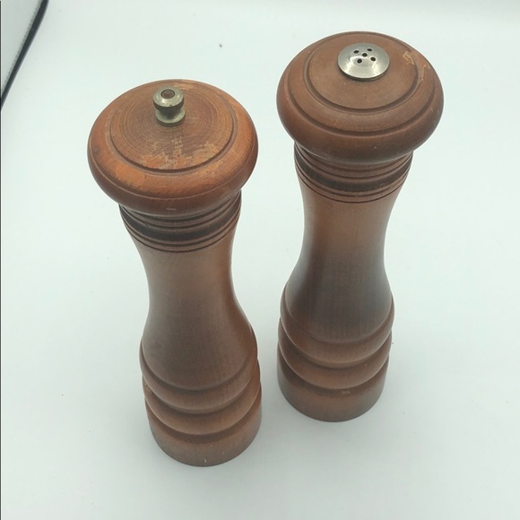VTG VERITY SOUTHALL Salt Shaker & Pepper Grinder - Picture 1 of 6